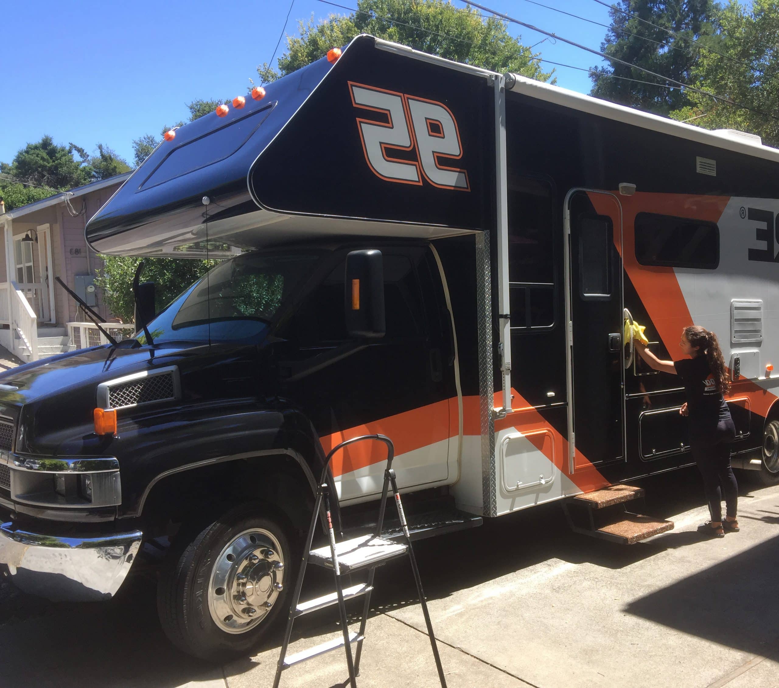 Mobile detailing on a large RV